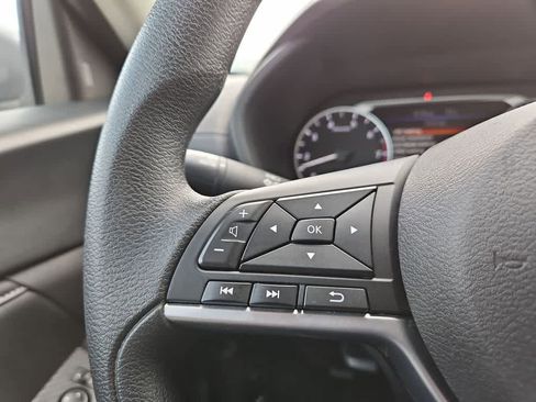 Used 2024 Nissan Sentra SV image 29