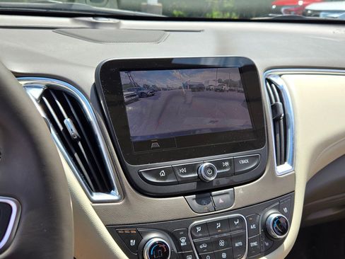 Used 2024 Chevrolet Malibu LT image 24