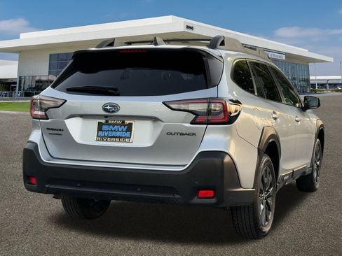 Used 2024 Subaru Outback Onyx Edition image 10