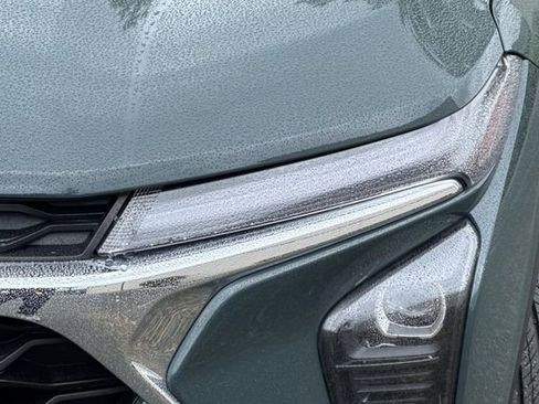 Used 2025 Chevrolet Trax LT w/ Driver Confidence Package image 49