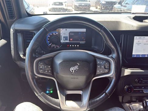 Used 2022 Ford Bronco Black Diamond w/ Sasquatch Package AWD/4WD image 4