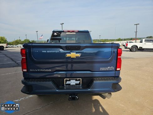 Used 2025 Chevrolet Silverado 2500 High Country w/ Technology Package AWD/4WD image 5