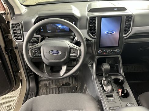 Used 2025 Ford Ranger XL image 11