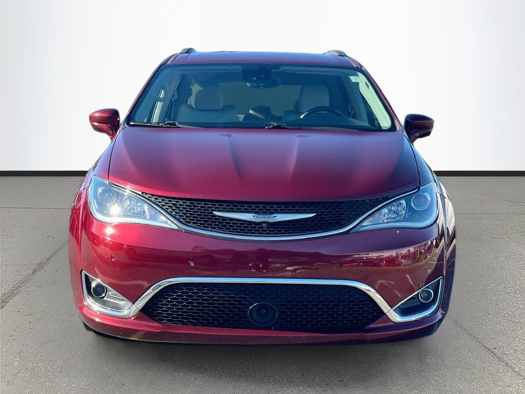 Used 2018 Chrysler Pacifica Touring-L w/ Advanced Safetytec Group FWD image 2