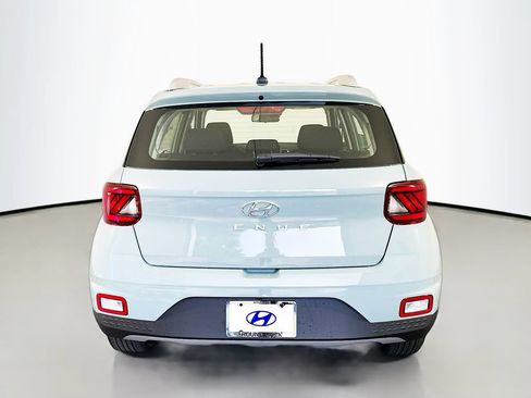 New 2026 Hyundai Venue SEL FWD image 6