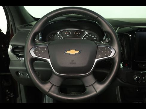 Used 2023 Chevrolet Traverse LT AWD/4WD image 23