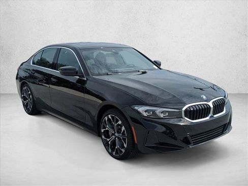 Used 2026 BMW 330i Sedan w/ Convenience Package RWD image 3