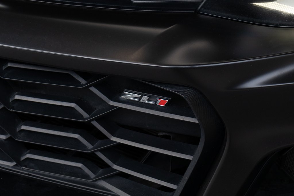 Used 2021 Chevrolet Camaro ZL1 RWD image 8