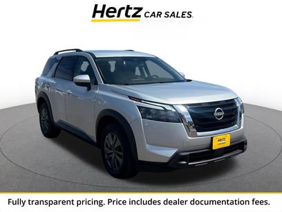 Used 2025 Nissan Pathfinder SV
