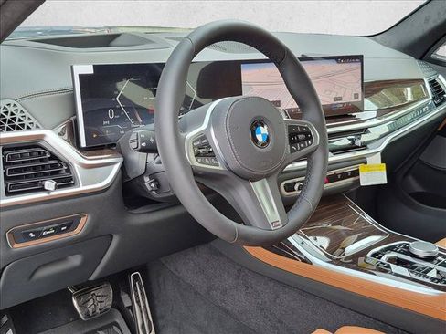 New 2027 BMW X7 xDrive40i w/ M Sport Package AWD/4WD image 3