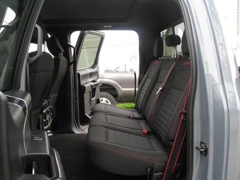 Used 2019 Ford F150 XLT w/ Equipment Group 302A Luxury AWD/4WD image 28