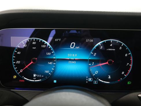 Used 2023 Mercedes-Benz E 350 4MATIC Sedan image 9