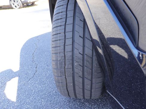 Used 2023 BMW X6 M50i w/ Executive Package image 41