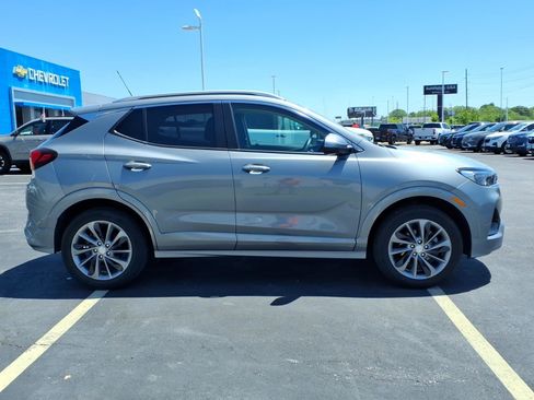 Used 2023 Buick Encore GX Select w/ Sport Touring Package AWD/4WD image 27