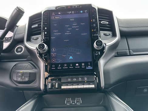 New 2026 RAM 4500 4x4 Crew Cab DRW image 7