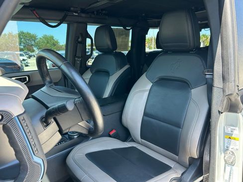 Used 2023 Ford Bronco Wildtrak AWD/4WD image 18