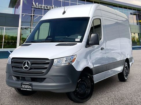 Used 2026 Mercedes-Benz Sprinter 2500 image 8