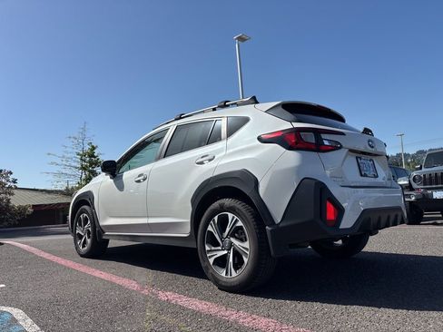 Used 2024 Subaru Crosstrek 2.0i Premium AWD/4WD image 7