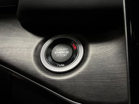 Used 2023 Jeep Grand Cherokee 4WD 4xe w/ Luxury Tech Group II image 24