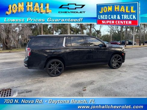 Used 2022 Chevrolet Suburban High Country image 15