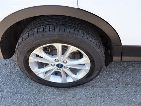 Used 2019 Ford Escape SE AWD/4WD image 7