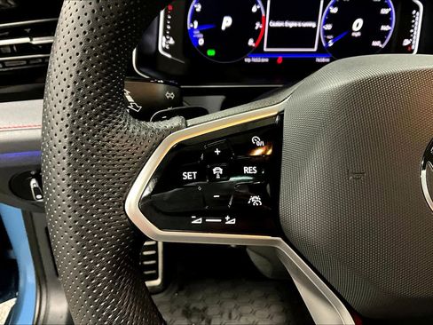 Used 2025 Volkswagen Jetta GLI Autobahn image 22