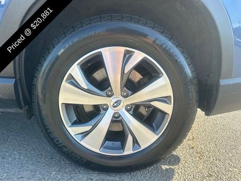 Used 2019 Subaru Ascent Premium w/ Popular Package #3 AWD/4WD image 4