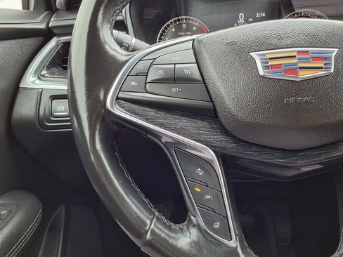 Used 2020 Cadillac XT5 Premium Luxury FWD image 17