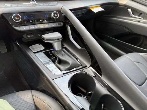 New 2026 Hyundai Elantra Limited FWD image 27