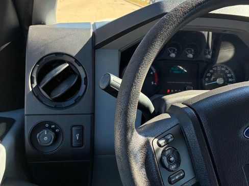 Used 2016 Ford F350 XL w/ Power Equipment Group image 7