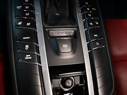Used 2020 Porsche Macan S AWD/4WD image 58