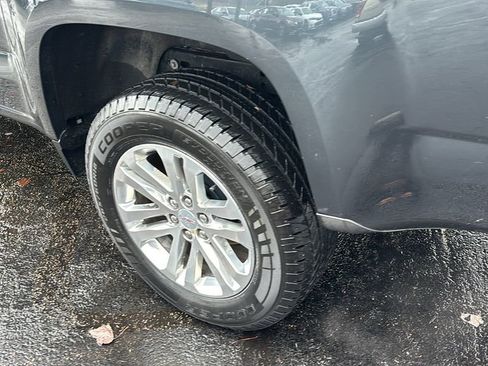 Used 2018 GMC Canyon SLT w/ Driver Alert Package image 9