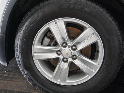 Used 2022 Chevrolet Trax LT w/ LT Convenience Package FWD image 4