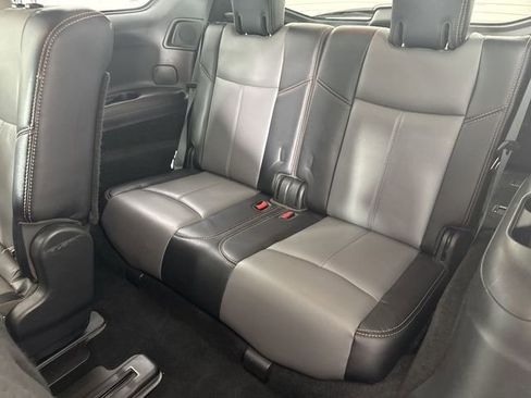 Used 2019 Nissan Pathfinder SL AWD/4WD image 24