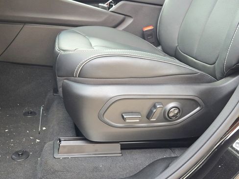 New 2025 Jeep Grand Cherokee L Overland w/ Trailer Tow Package image 26