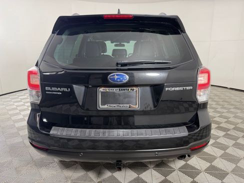 Used 2018 Subaru Forester 2.5i Limited AWD/4WD image 10