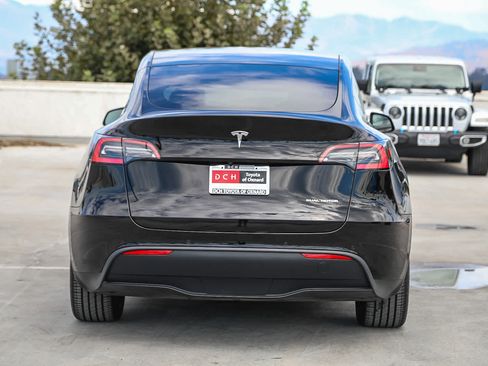 Used 2020 Tesla Model Y Long Range AWD/4WD image 6