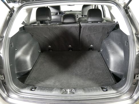 Used 2018 Jeep Compass Latitude w/ Popular Equipment Group image 18