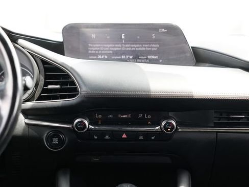 Used 2020 MAZDA MAZDA3 Hatchback w/ Preferred Package FWD image 35