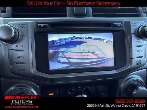 Used 2018 Toyota 4Runner SR5 AWD/4WD image 18