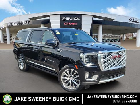 Used 2021 GMC Yukon XL Denali w/ Denali Ultimate Package AWD/4WD image 1