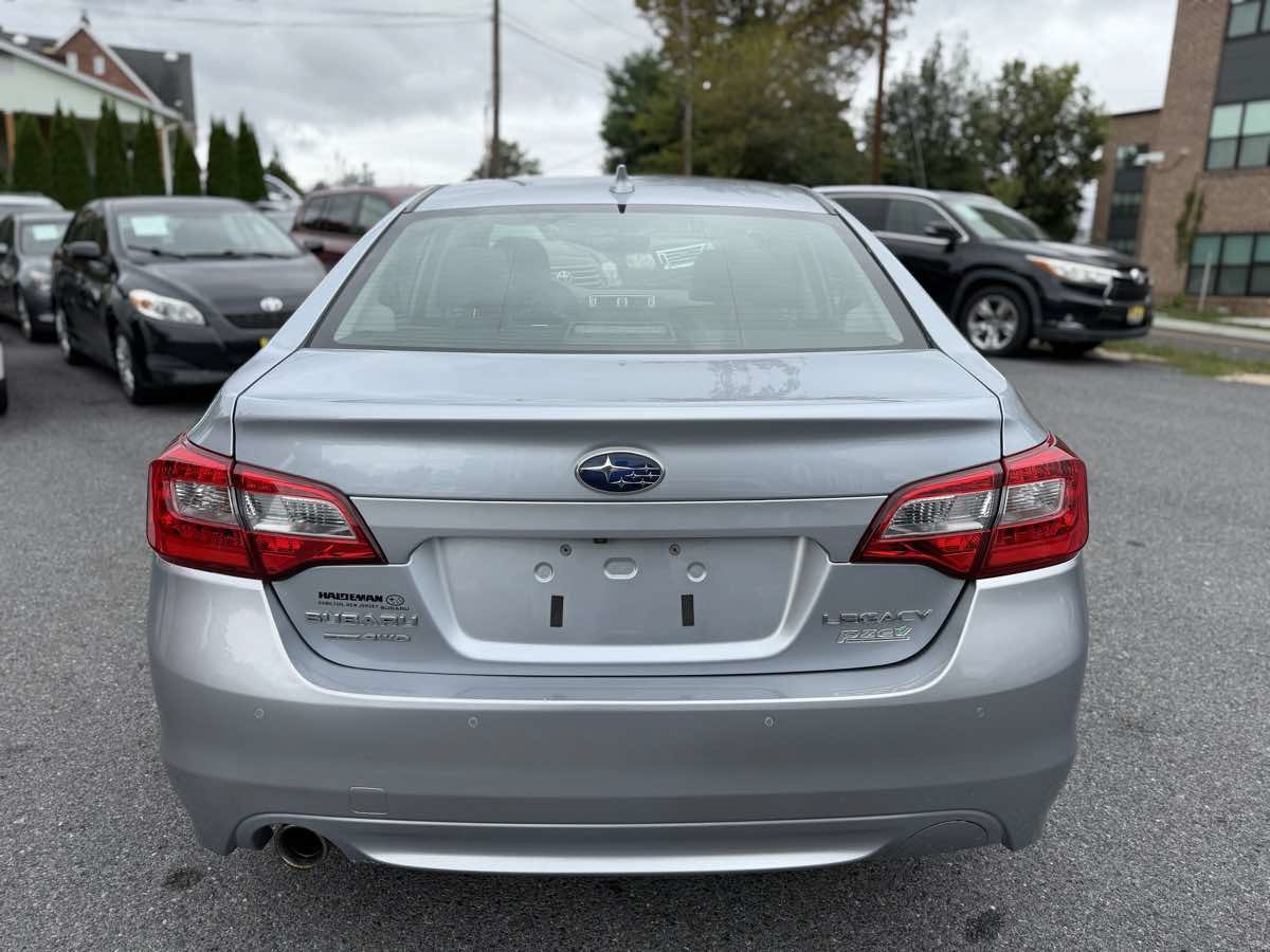 Used 2017 Subaru Legacy 2.5i Limited AWD/4WD image 6