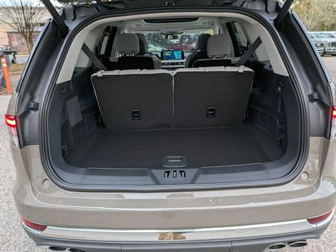 New 2026 Lincoln Aviator Reserve w/ Luxury Package image 34