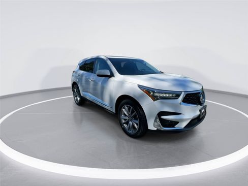 Used 2020 Acura RDX AWD w/ Technology Package image 2