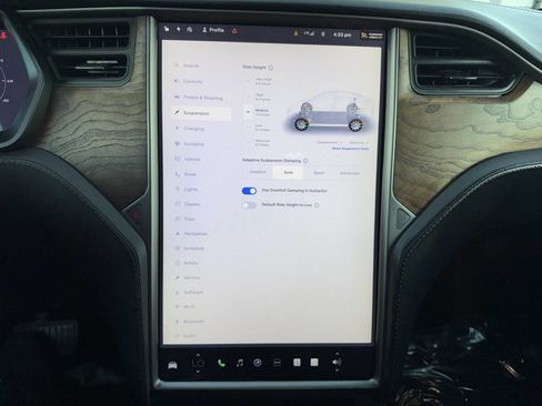 Used 2020 Tesla Model X Long Range image 18