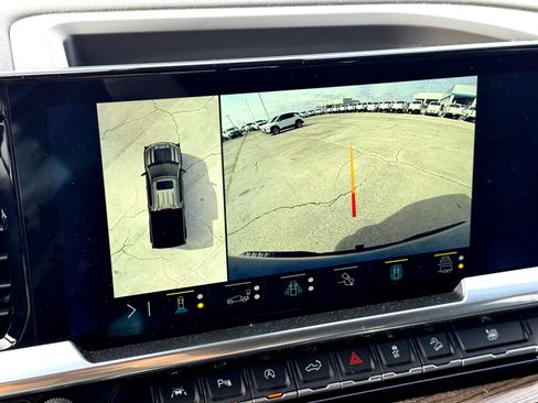 Used 2023 Chevrolet Silverado 1500 LT Trail Boss w/ LT Trail Boss Premium Package image 31