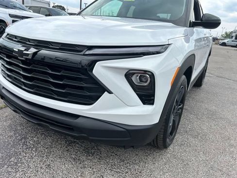 New 2026 Chevrolet TrailBlazer LT w/ Midnight Edition FWD image 9