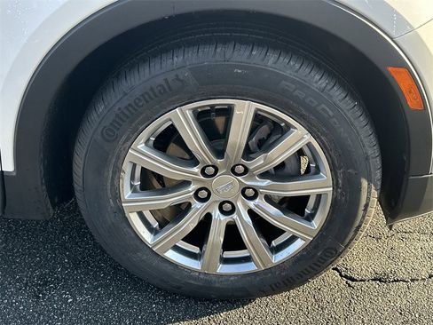 Used 2023 Cadillac XT4 Premium Luxury image 12