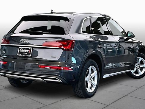 Used 2023 Audi Q5 2.0T Premium w/ Convenience Package image 13