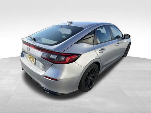 Used 2024 Honda Civic Sport image 6